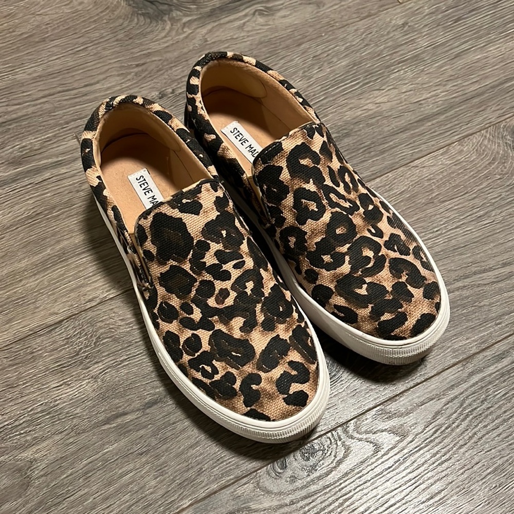 Steve Madden leopard shoes